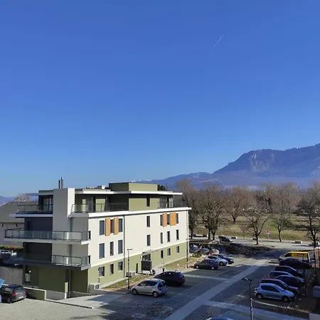 Apartment Charming 2 300m Walk From Du Bourget!